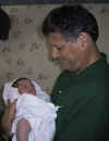 Blamps_with_1-day_old_Lani.jpg (25422 bytes)